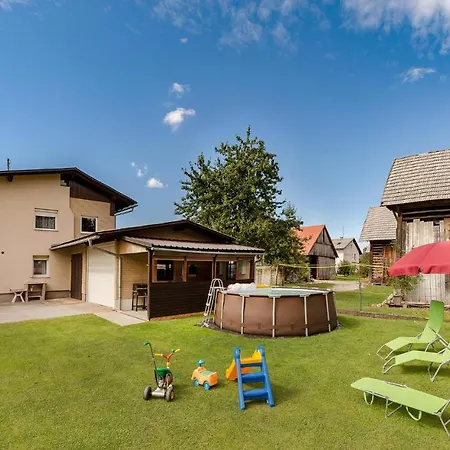Amazing In Nova Vas W/ Sauna, Wifi And 2 Bedrooms Casa vacanze